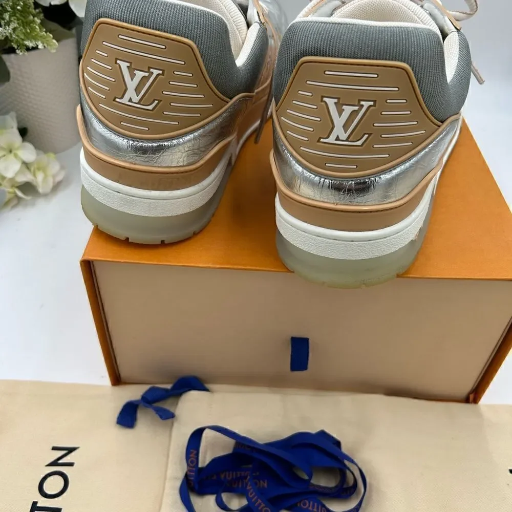 Louis Vuitton comes original